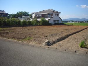 売地